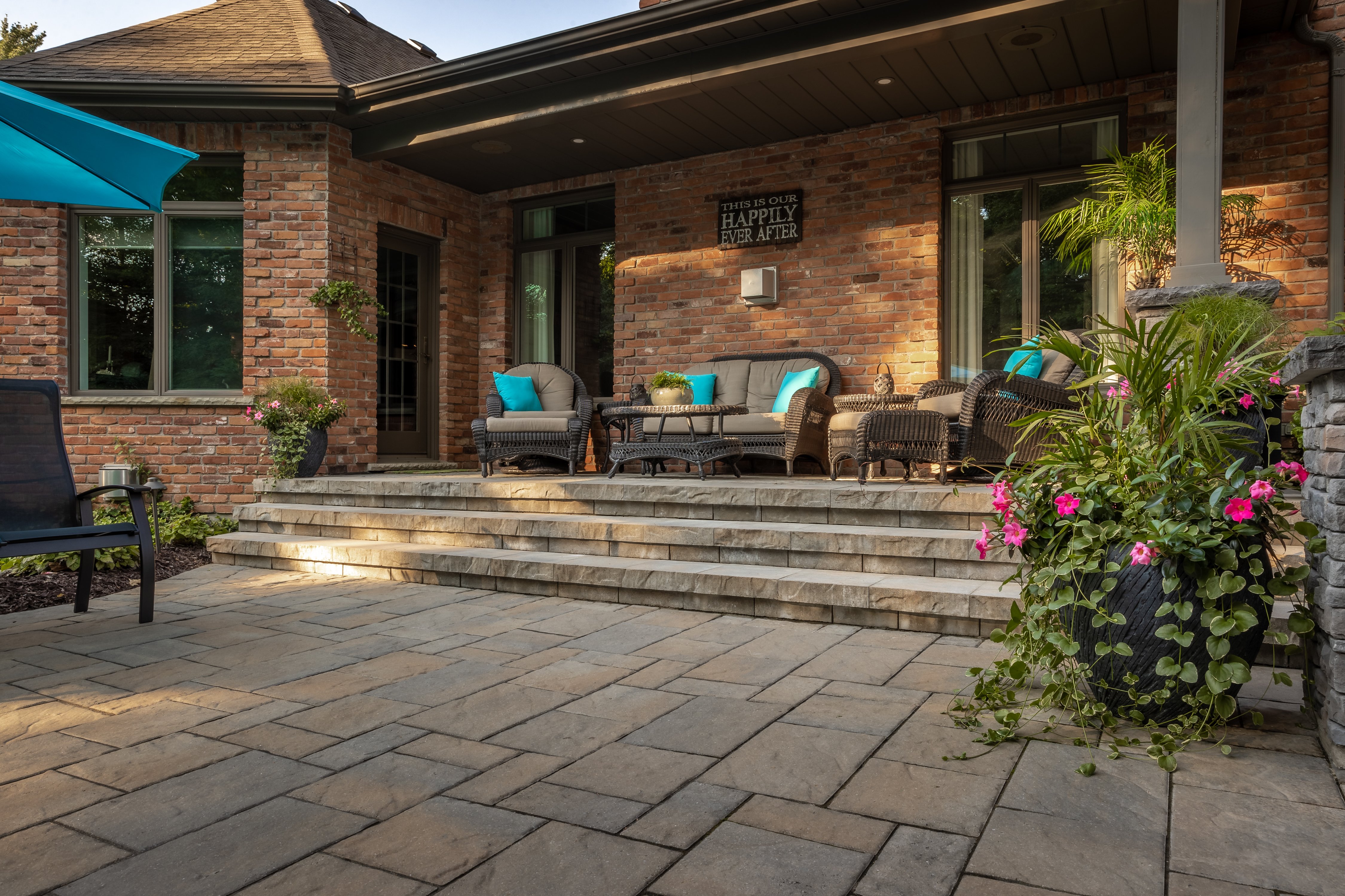 Patio, pavers, stairs, retaining wall, outdoor living, TLC Landscaping