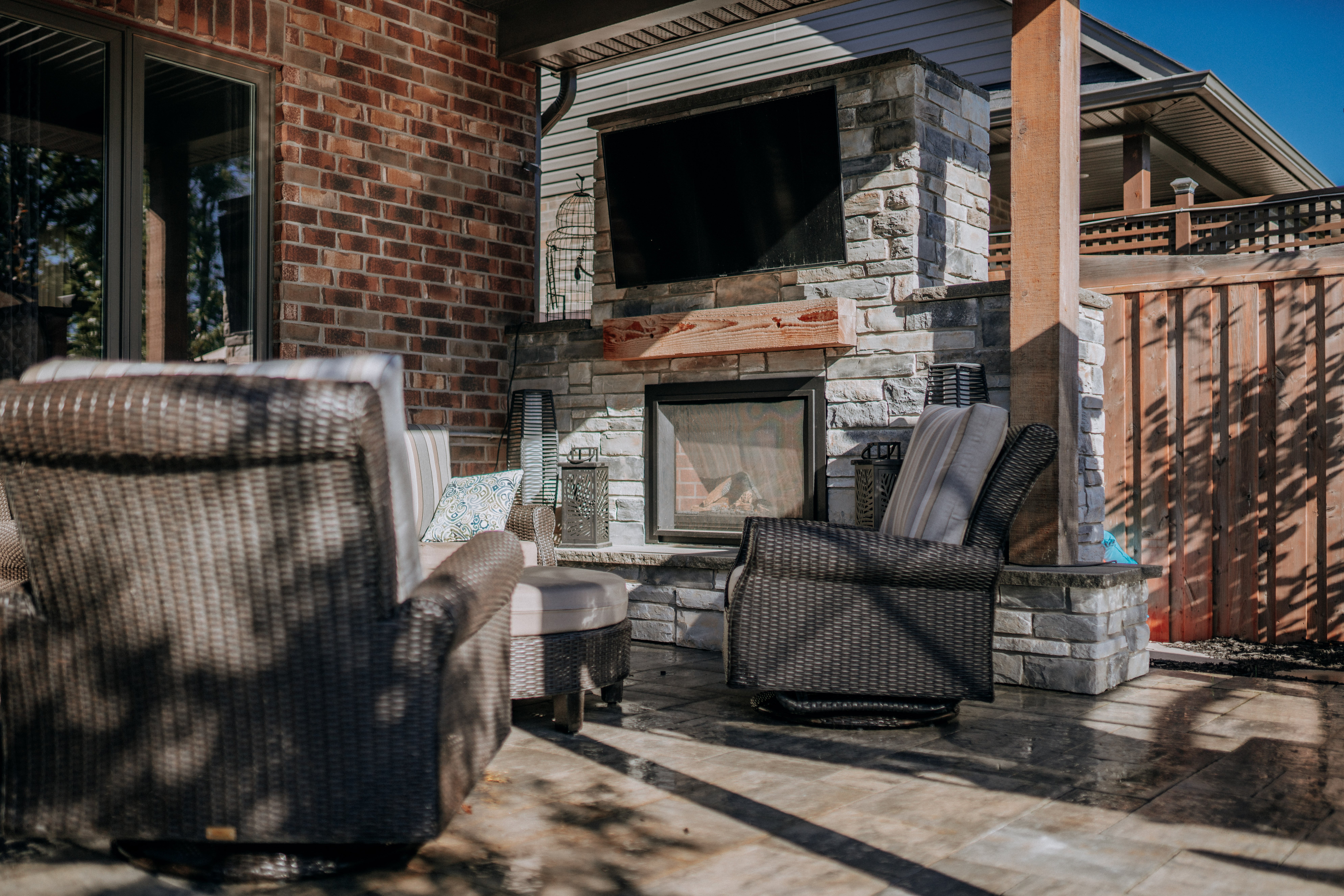 Landscape construction, outdoor living, patio, covered patio, TLC Landscaping